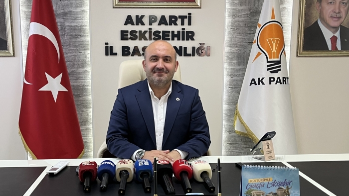Gürhan Albayrak’tan Dede Korkut tartışmasına sert yanıt: “İnsan biraz aynaya bakar”